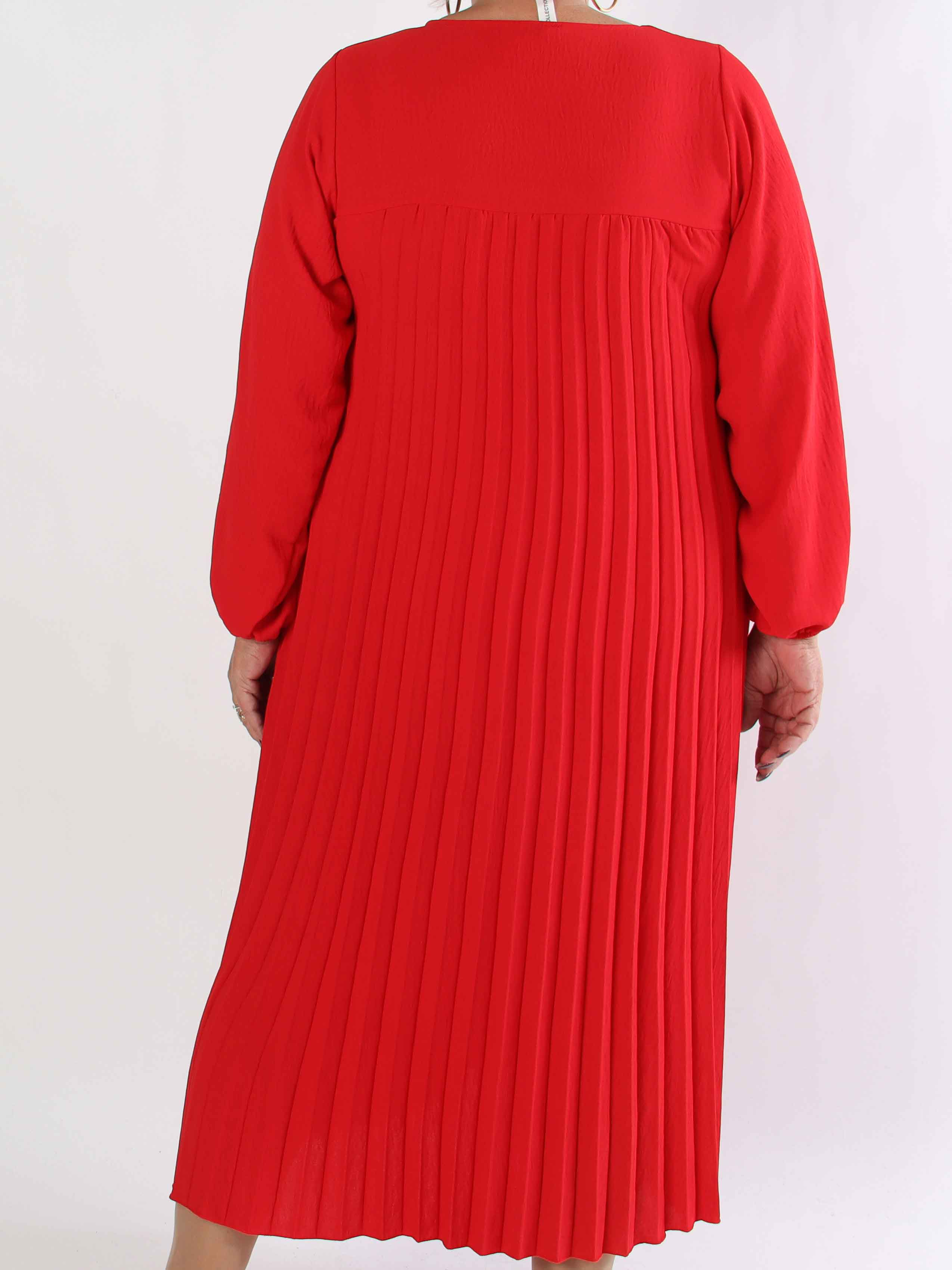 Nancy Long Sleeve - Lang plus size kjole med plisseringer og lommer